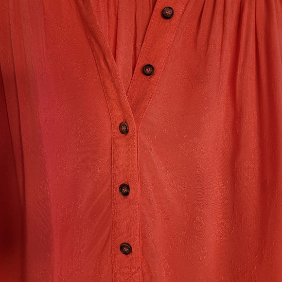 Free People Coral Oversized Asymmetrical V neck Blouse - Picture 5 of 7